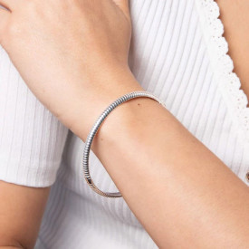 Strieborný otvárací náramok Striped Bangle