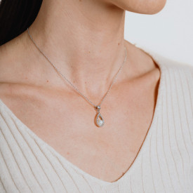 Strieborný prívesok Diamonfire so syntetickými diamantmi