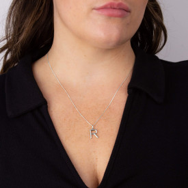 Strieborný prívesok Písmeno R